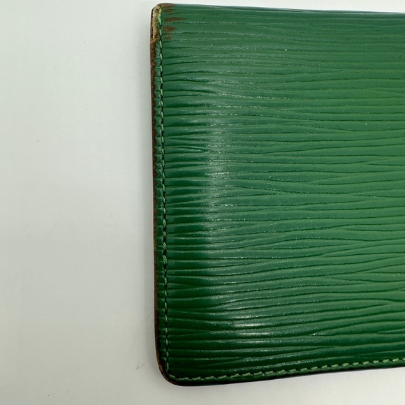 LV green epi card holder wallet - Picture 3 of 9